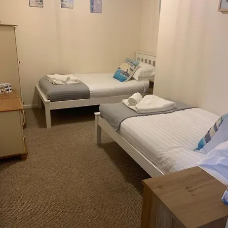 Apartment Seawards 2 Bedroomed Seafront