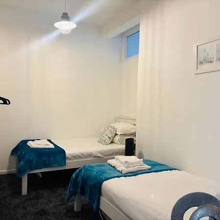 Seawards 2 Bedroomed Seafront Filey