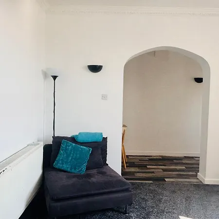 Seawards 2 Bedroomed Seafront Filey